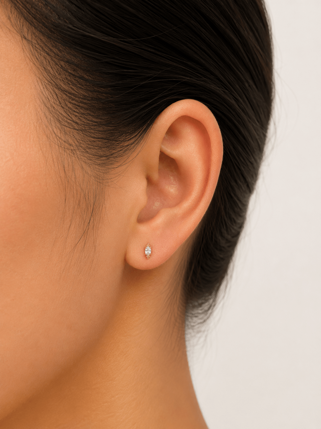 14k Yellow Gold Crystal Oval Tri-Ball - Earrings - Lulu Ave Body Jewelery