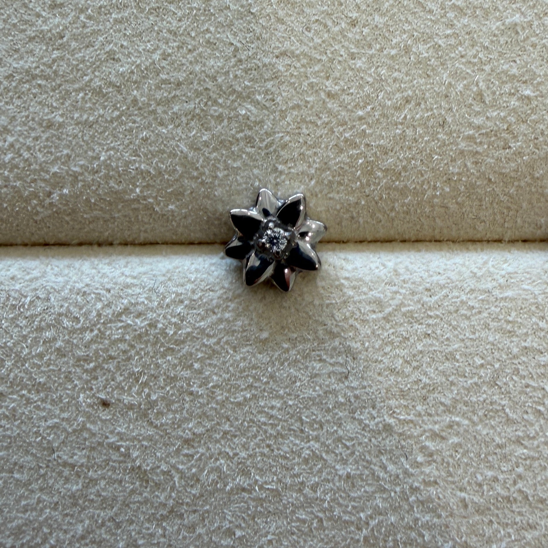 Solid Titanium flower - Lulu Ave Body Jewelery